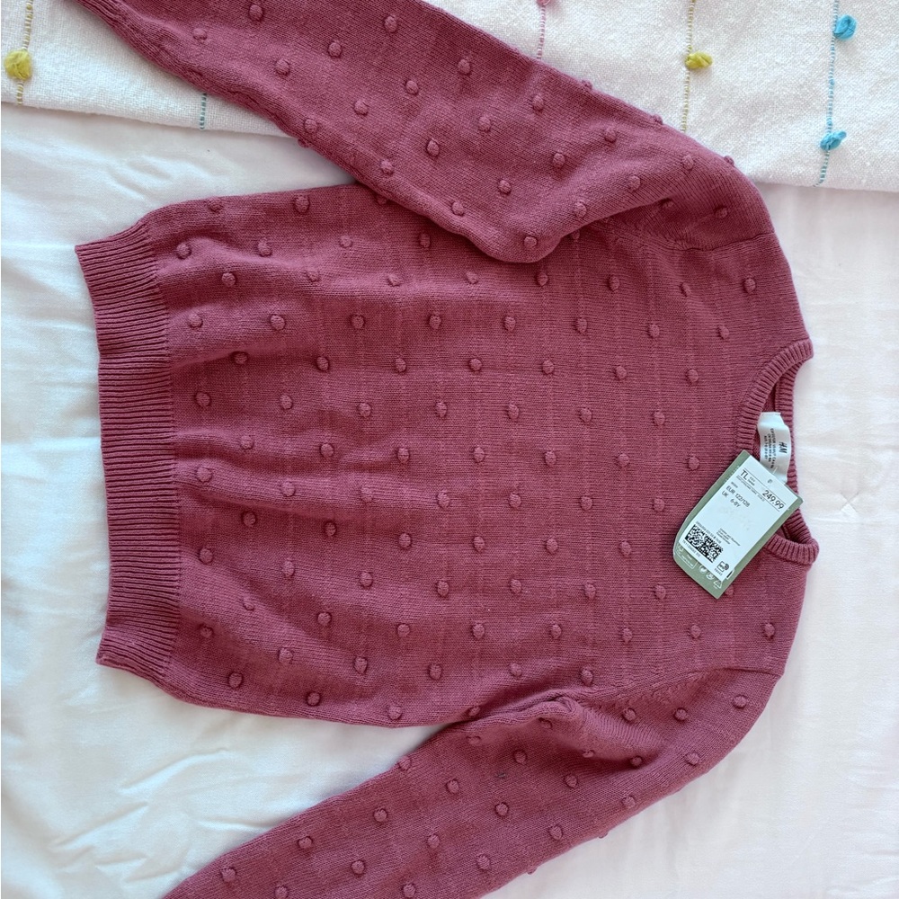 H and M beautiful sweater from Europe. Never used new with tags.